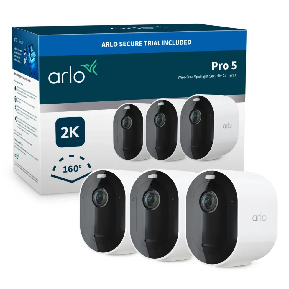 Arlo Pro 5 Spotlight – Trådløst overvåkingskamera 3-pk.