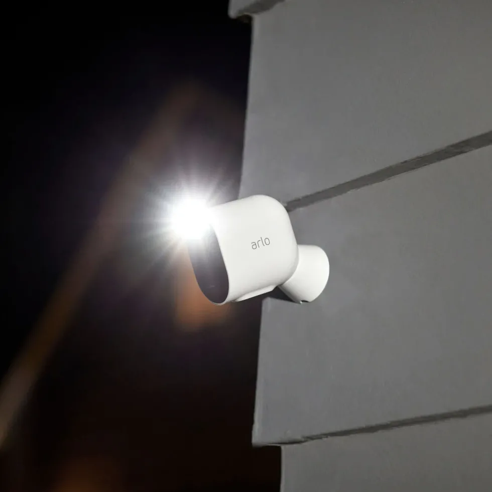 Arlo Pro 4 Spotlight – Trådløst overvåkingskamera 4-pk.