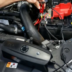 Ctek CS Free Bærbar batterilader og starthjelp