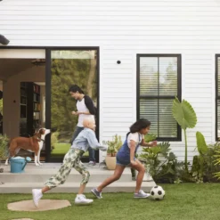 Google Nest Cam (batteri) Trådløst utendørskamera