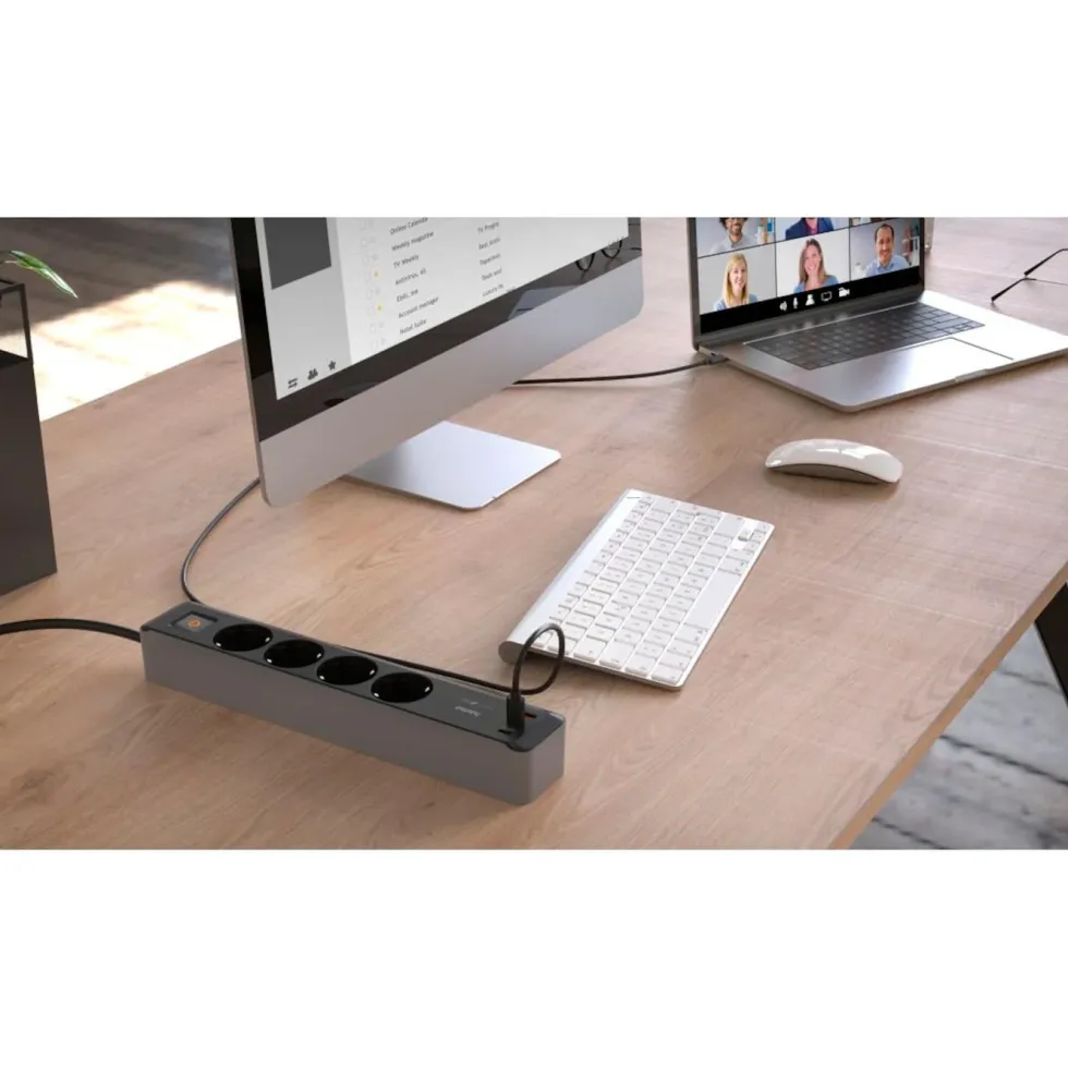 Hama Grenuttak med USB-C/A 65 W PD 4-uttak