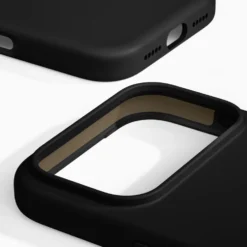 IDEAL OF SWEDEN Silicone MagSafe Case – mobildeksel til iPhone 17 Pro Max Black
