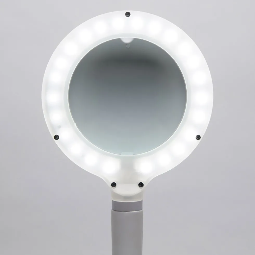 Ledsavers LED-arbeidslys med forstørrelse 410 lm