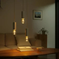 Philips Hue RGB ST72 Smart LED-lampe E27 500 lm