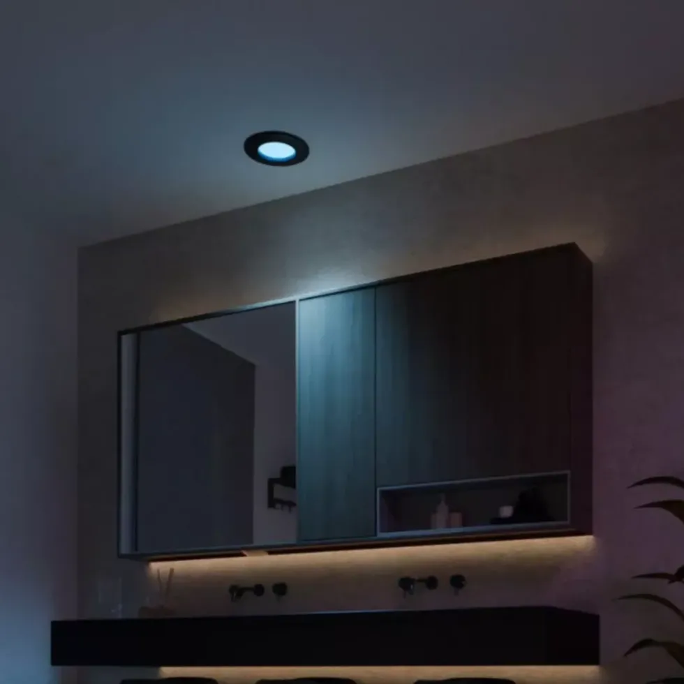 Philips Hue Slim innfelt spotlight 90 mm 1-pk. Svart