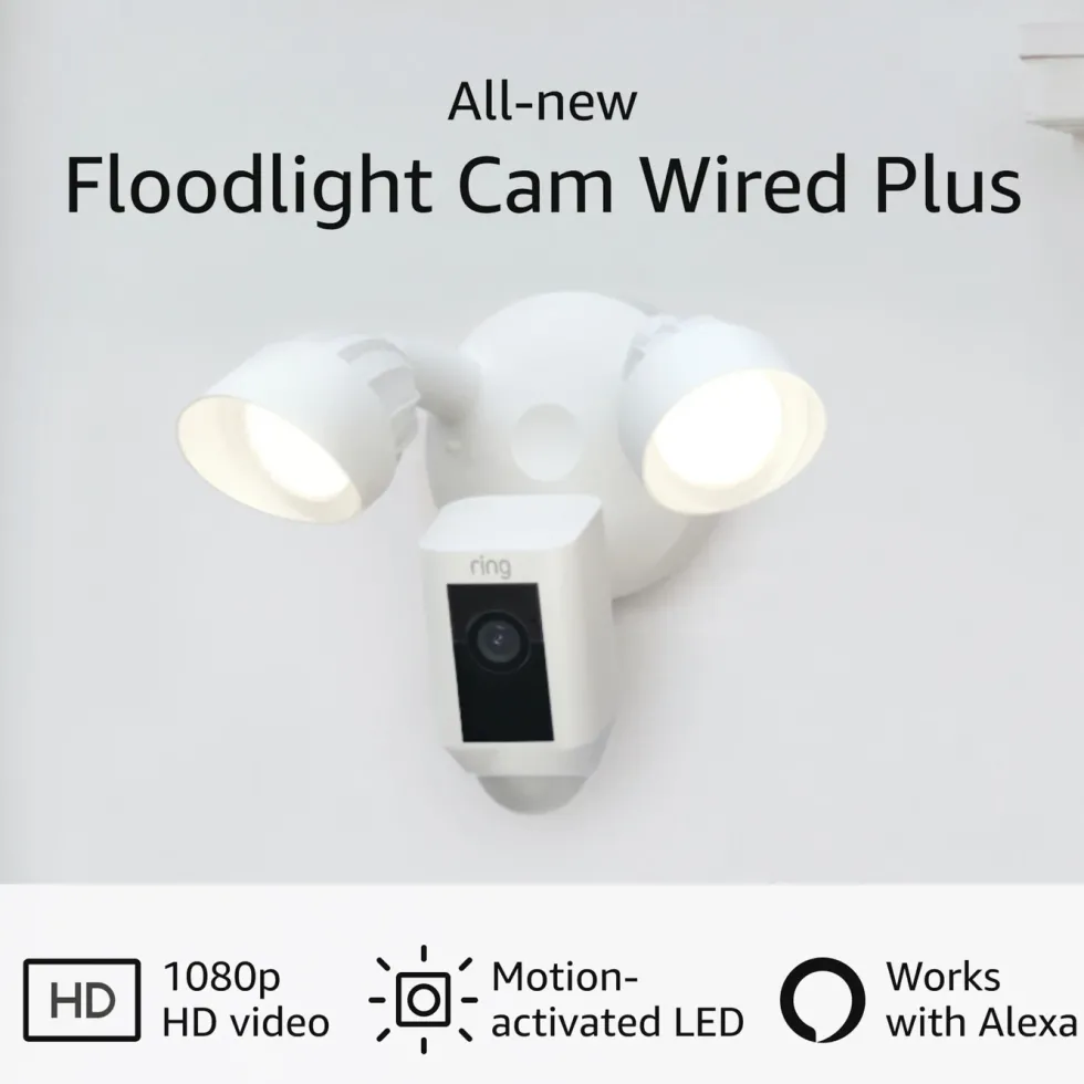 Ring Floodlight Cam Wired Plus Hvit