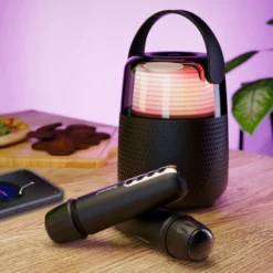 Rubicson Karaokehøyttaler med to trådløse mikrofoner