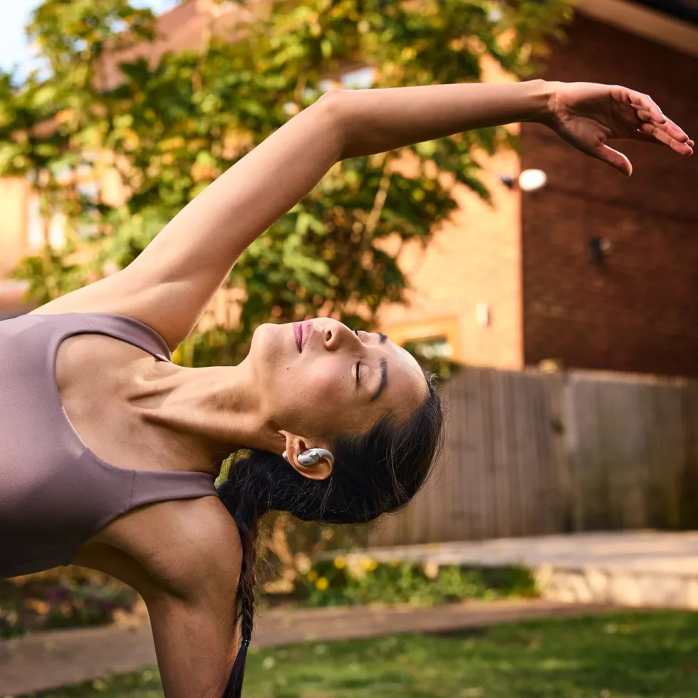 Shokz OpenFit 2+ open-ear-hodetelefoner Grå